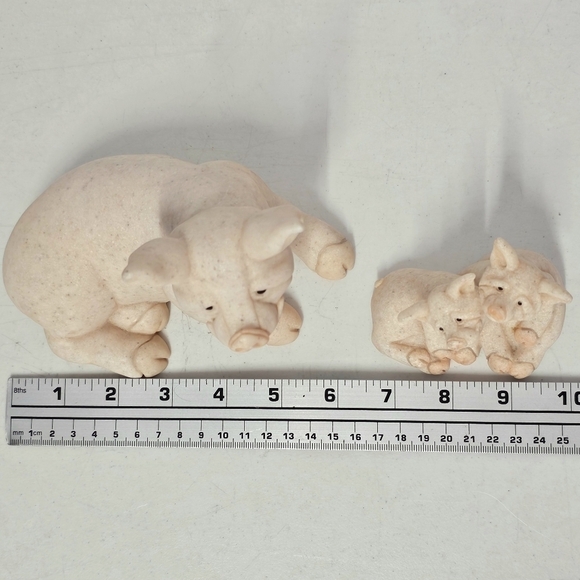 Collectible Quarry Critters Lying Down Pink Pig With Piglets Figurine Sculpture - Picture 7 of 14